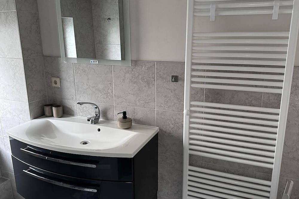 Ganze Wohnung, Schöne Gästewohnung“Lavendel“in gemütlichem Ambiente u.ruhiger Lage in Altenburg in Altenburg, Ostthüringen