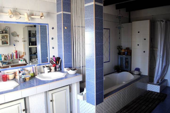 Gîte pour 8 personnes, avec jardin à Bouchet - 2