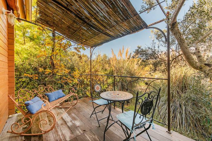 Appartement de vacances pour 2 personnes, avec terrasse ainsi que jardin et jacuzzi, animaux acceptés