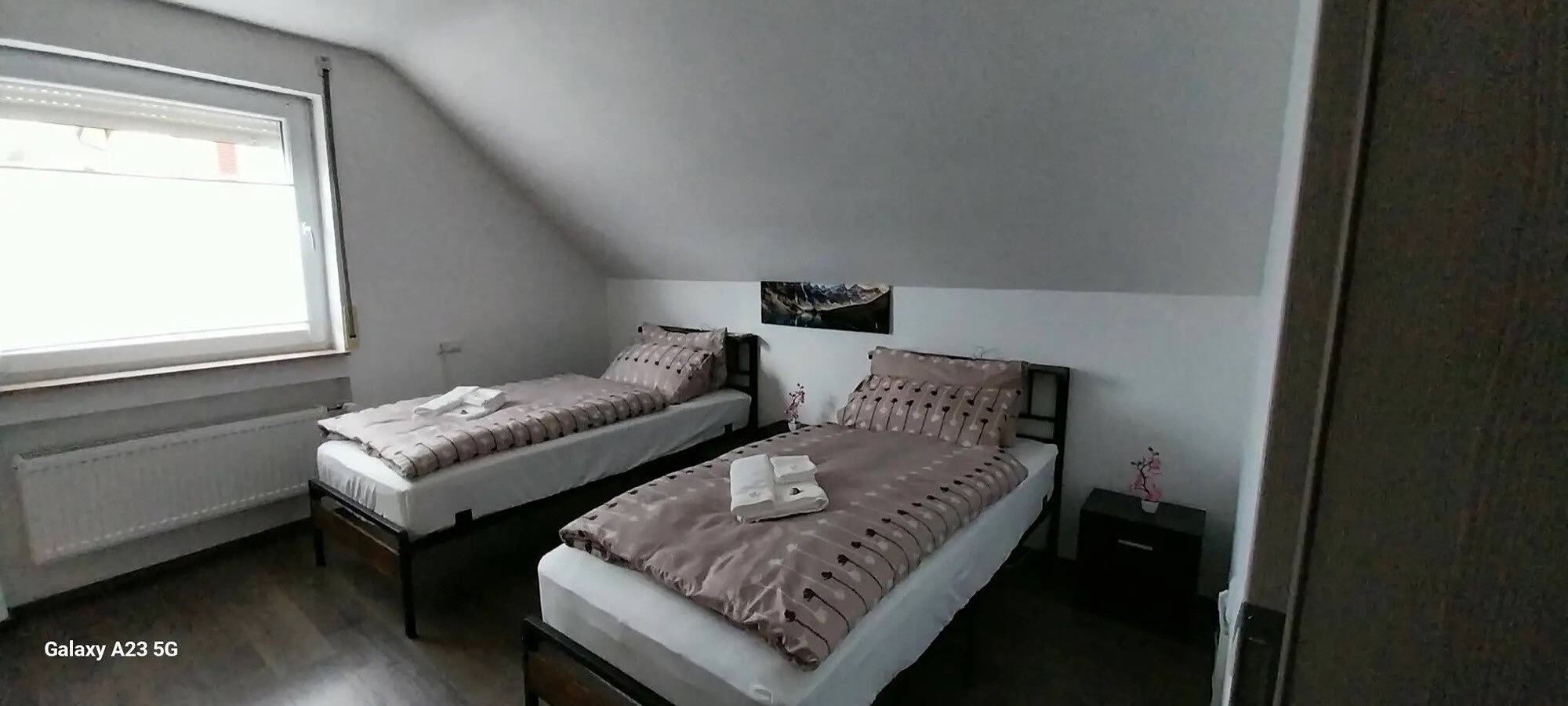 Ganze Wohnung, Ferienwohnung 'Doilfinger Plus' mit Wi-Fi in Neckartailfingen, Landkreis Esslingen