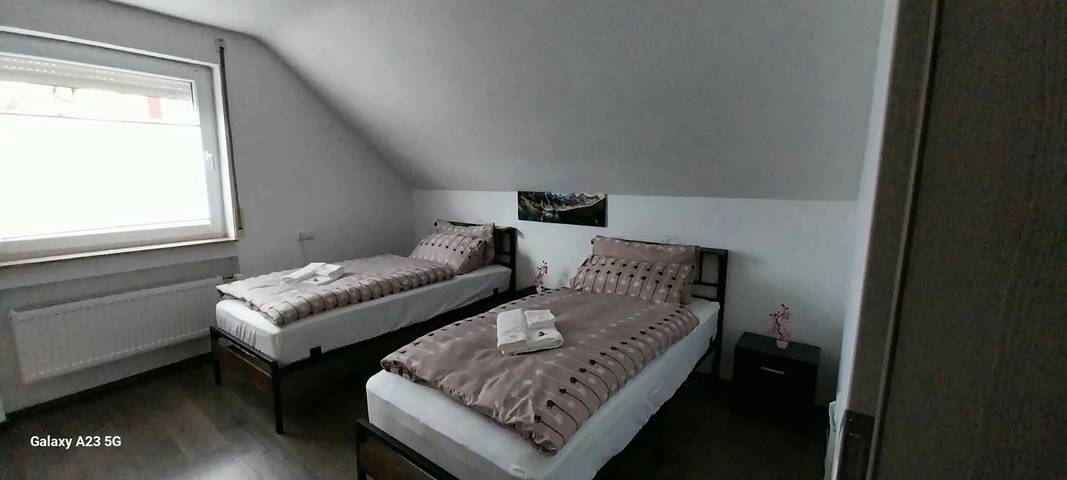 Ganze Wohnung, Ferienwohnung 'Doilfinger Plus' mit Wi-Fi in Neckartailfingen, Landkreis Esslingen