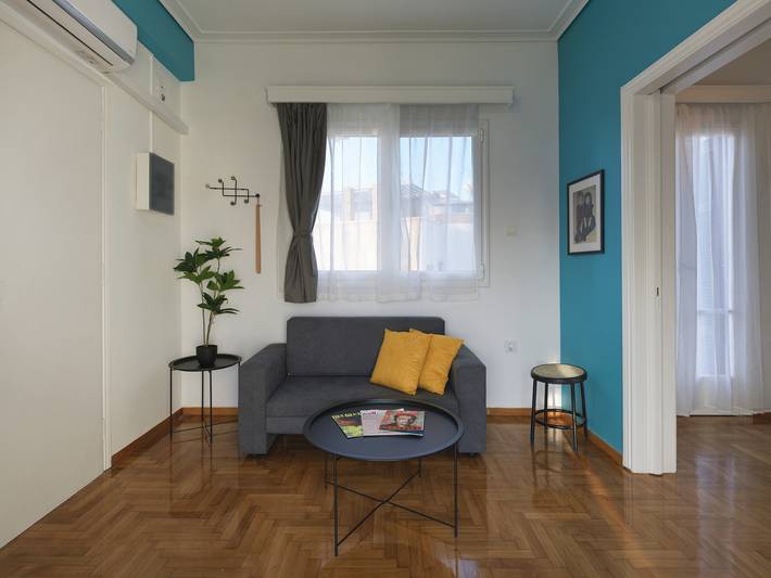 Apartamento entero, Agiouorous10  ·  Acropolis view top floor apartmen in Sección central de Atenas, Atenas