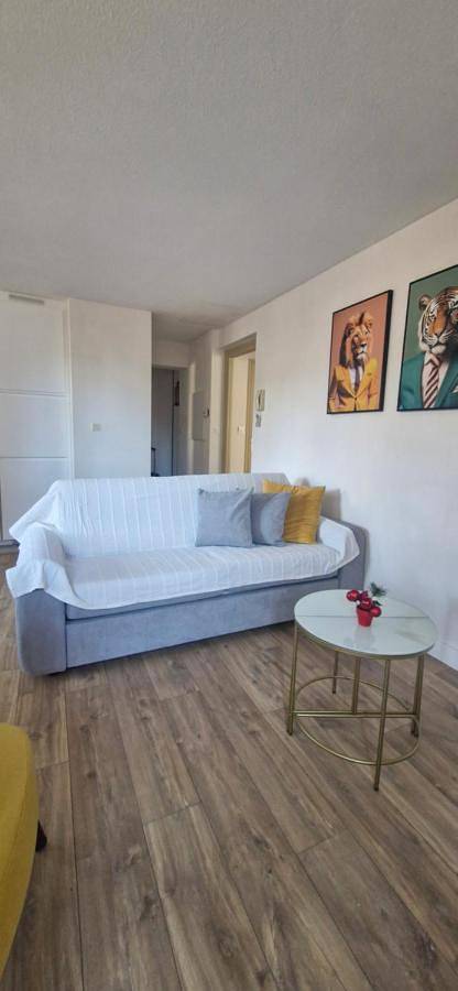 Gîte pour 6 personnes, avec vue et balcon dans Office De Tourisme De Narbonne - 4