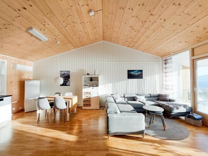 Ferienwohnung für 5 Personen, mit Ausblick und Balkon in Troms - 2