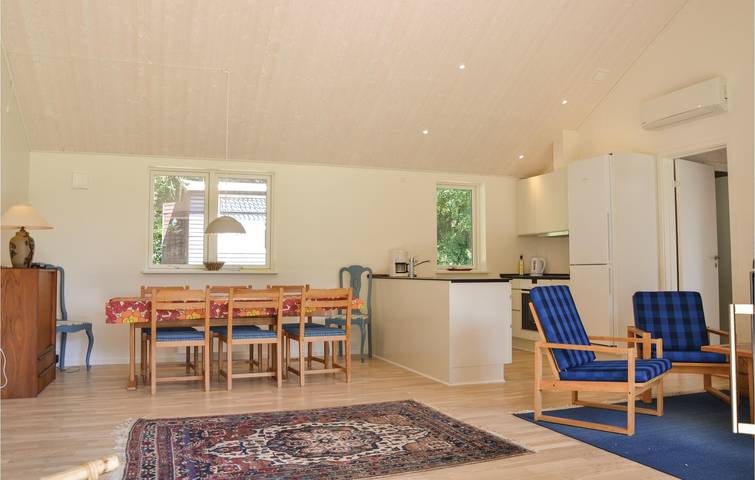 Ferienhaus für 6 Personen mit Terrasse in Hovedstaden