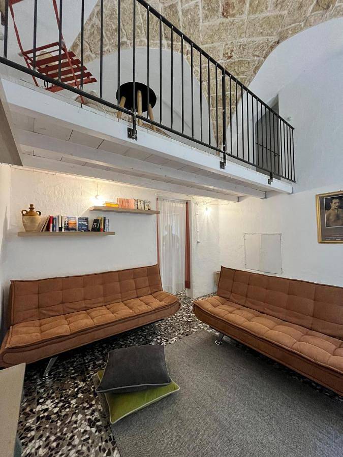 Casa vacanza per 4 persone, con terrazza e panorama, adatto a famiglie con bambini in Alessano
