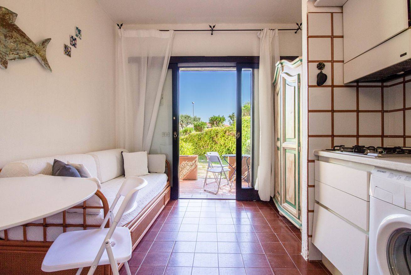Appartamento intero, Casa Esmeralda near the Sea with Patio! in Cannigione, Arzachena