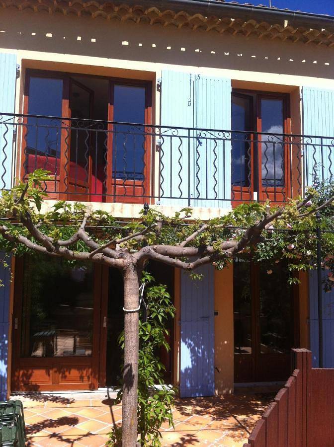 Location de vacances pour 8 personnes, avec jardin dans Office de Tourisme des Salles sur Verdon - 2