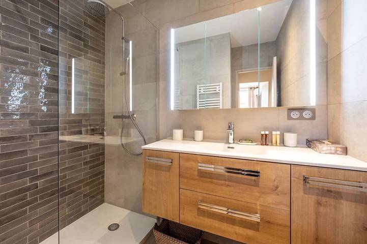 Gîte pour 2 personnes, avec terrasse et jardin dans Plage de la Bouillabaisse - 3