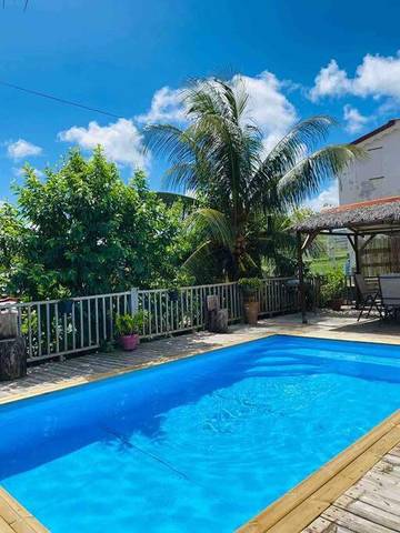 Gîte pour 5 personnes, avec terrasse et piscine dans Anse Figuier