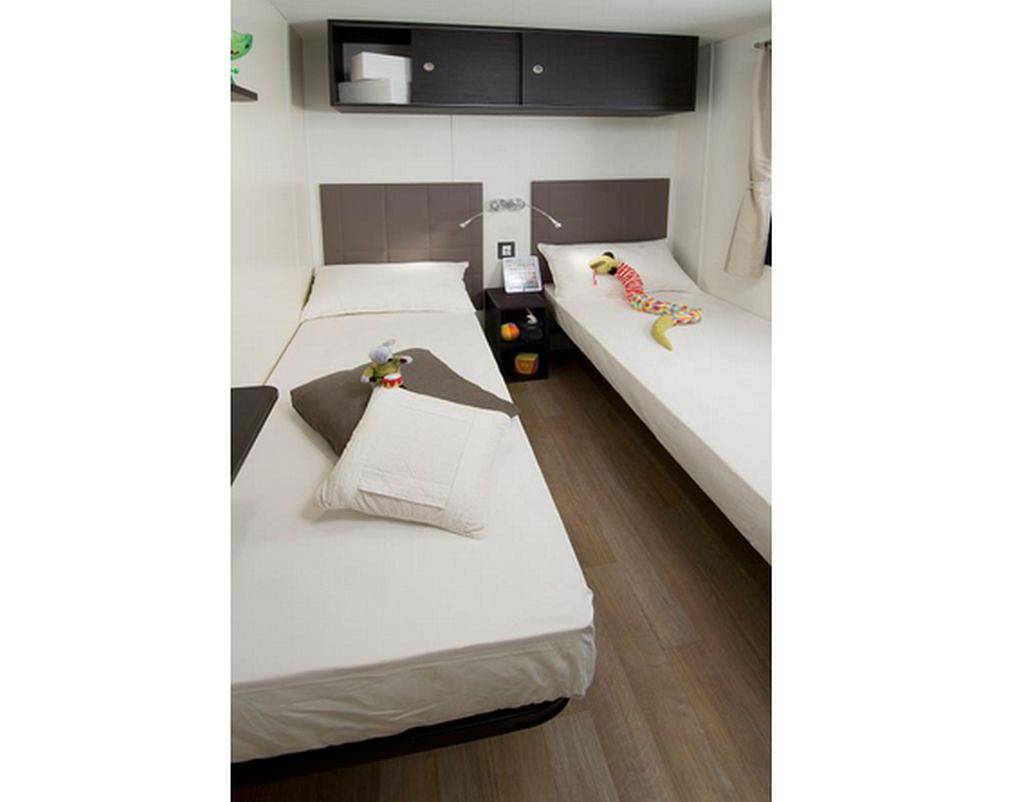 Ferienpark Internazionale Eden Mobilehome Giada für 6 Personen in San Felice del Benaco, Garda Mountains