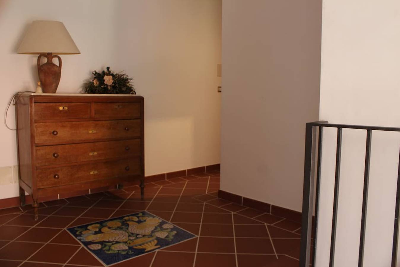 Apartamento entero, Acogedor apartamento en Nicolosi con vista al jardín - 38 m² in Nicolosi, Etna