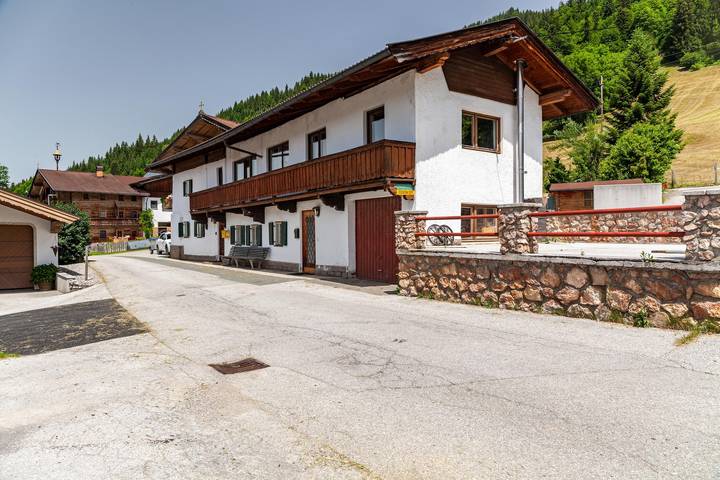 Ferienhaus für 12 Personen, mit Balkon