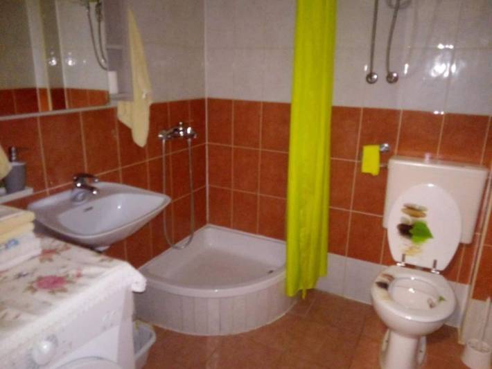 Ganze Wohnung, One Bedroom Apartment with Balcony and Sea View in Gradac, Makarska Riviera
