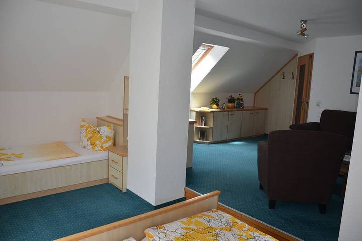 Ganze Wohnung, Schöne ruhig am Wald gel. Fewo, 90qm, im Spreewald, ideal für Fam.u. Freunde in Alt Zauche, Alt Zauche-Wußwerk