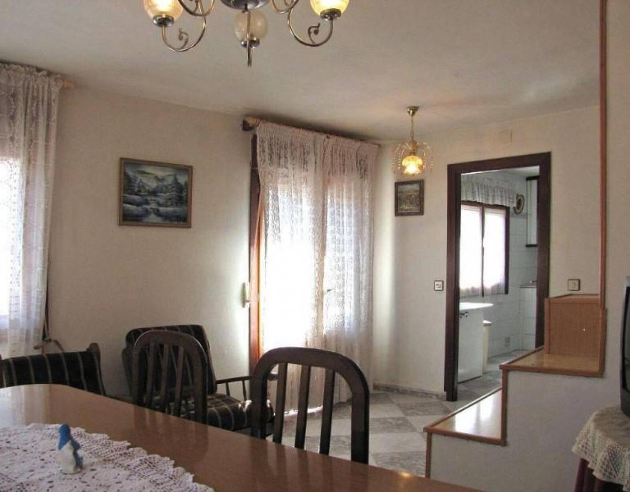 Casa rural 'El Frontón' con vistas a la montaña in Vadillo, Provincia de Soria