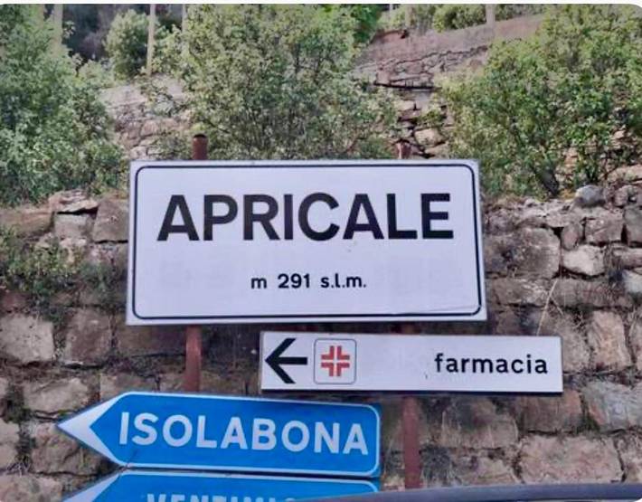 Gîte pour 2 personnes, avec vue et jardin à Apricale