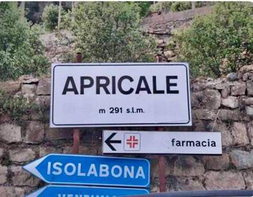 Gîte pour 2 personnes, avec jardin et vue à Apricale