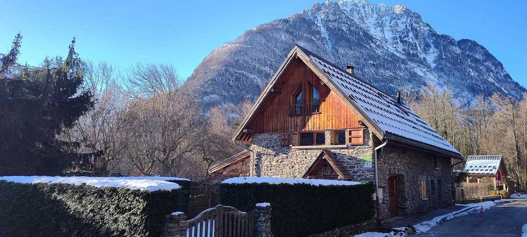 Gîte pour 4 personnes, avec Terrasse et Jardin