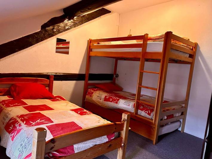 Gîte pour 4 personnes, avec jardin à Formiguères - 3