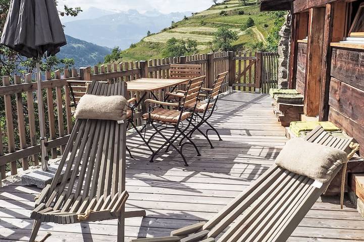 Location de vacances pour 4 personnes, avec jardin à Saint-Martin (Suisse)