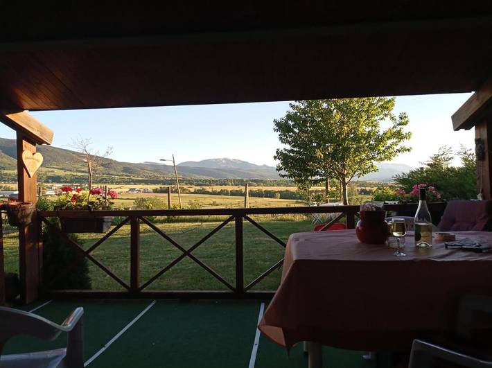 Location de vacances pour 4 personnes, avec vue ainsi que jardin et terrasse à Saillagouse - 3