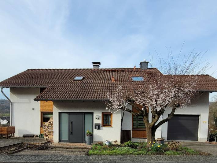 Ferienwohnung für 2 Personen, mit Terrasse und Garten in Roßbach