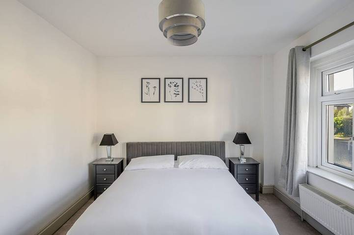 Apartamento entero, Baño privado-Apartamento-Superior-Vista a la Calle in Chelmsford, Essex