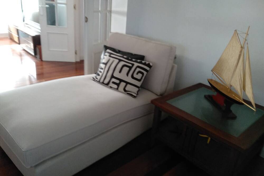 Villa La Perla de Sonabia-Cantabria, next to the beach and the mountain, wonderful. in Castro-Urdiales, Cantabrian Coast