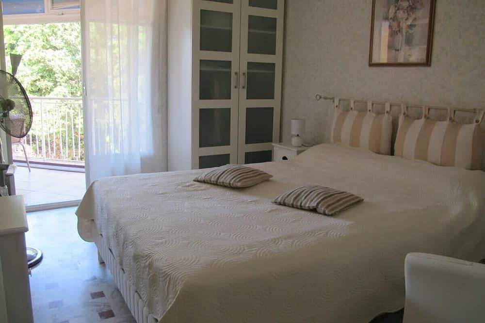 Apartamento entero, Bel appartement F2 proche mer et commerces in Agay, Saint-Raphaël (Var)