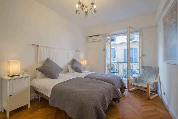 Gîte pour 4 personnes, avec jardin dans Plage Fabron Bambou Nice - 3