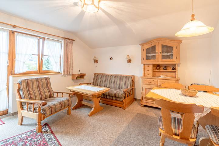 Geheel vakantieappartement, Vakantieappartement voor 4 personen met tuin in Oberstdorf, Zwaben (Bayern)