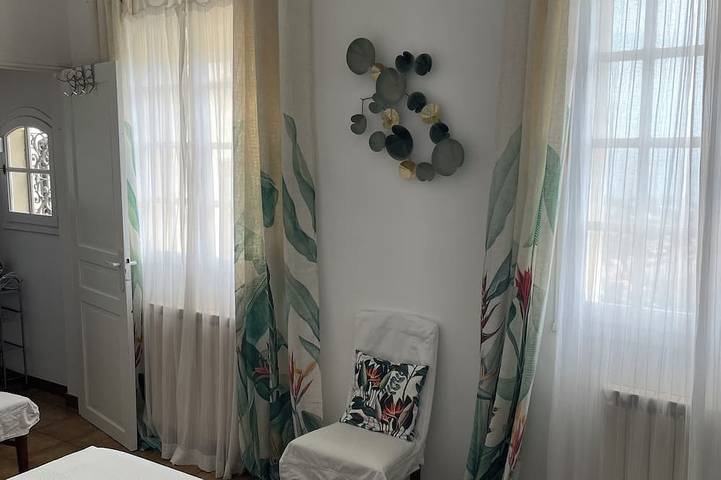 Villa with breathtaking views, a pool, a guest house, and air conditioning near Monaco in Roquebrune-Cap-Martin, Mittelmeerküste (Frankreich)