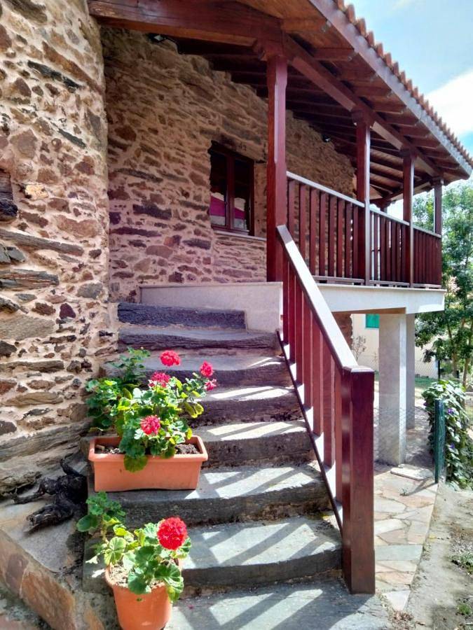 Casa rural para 8 personas, con terraza y jardín en Sober - 2