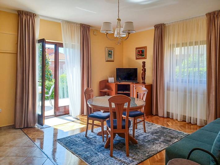 Ferienwohnung für 2 Personen, mit Garten und Terrasse in Zadar (Kommun) - 3