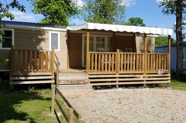 Mobil home pour 8 personnes à Girac