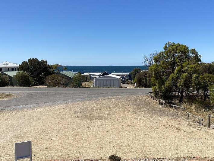 Holiday home for 8 people, with balcony in South Australia