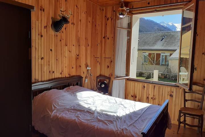 Location de vacances pour 6 personnes, avec balcon et jardin à Ustou - 3