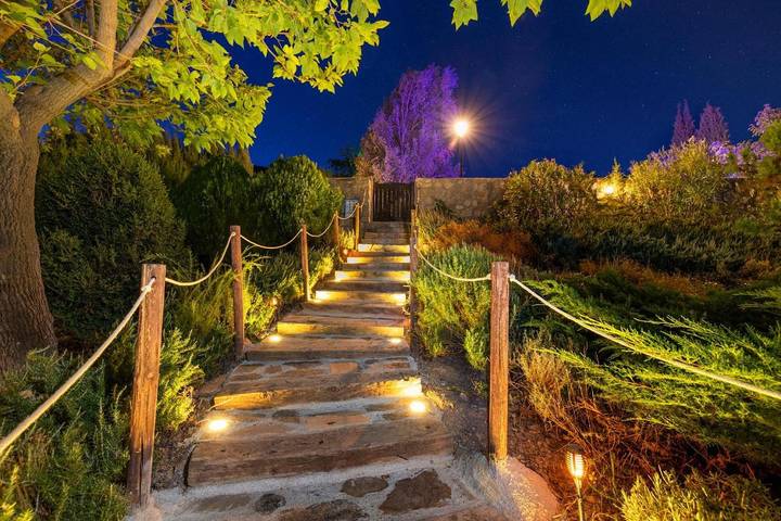 Apartamento de vacaciones para 4 personas, con vistas además de piscina y jardín en Vega de Granada - 4