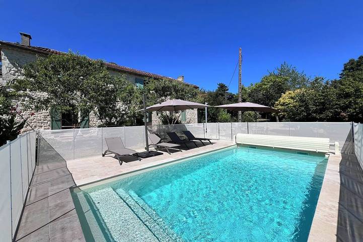 Gîte pour 8 personnes à Saint-Avit (Lot-et-Garonne)