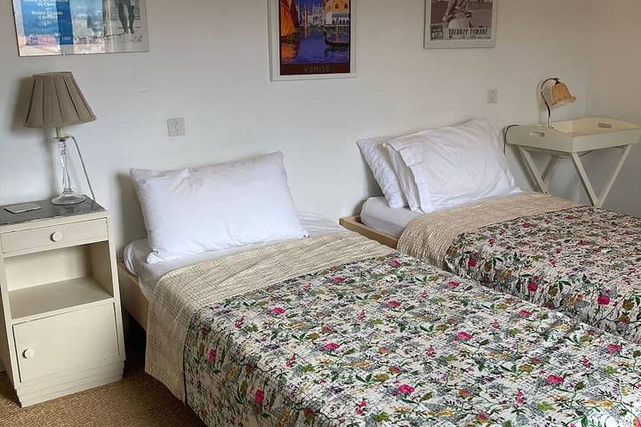 3 Schlafzimmer Villa mit großem privatem Pool in geräumigen Garten und Bergblick in Céret, Mittelmeerküste (Frankreich)