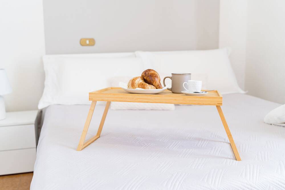 Villa del Pino, Terrace with Sea View in Latina Province