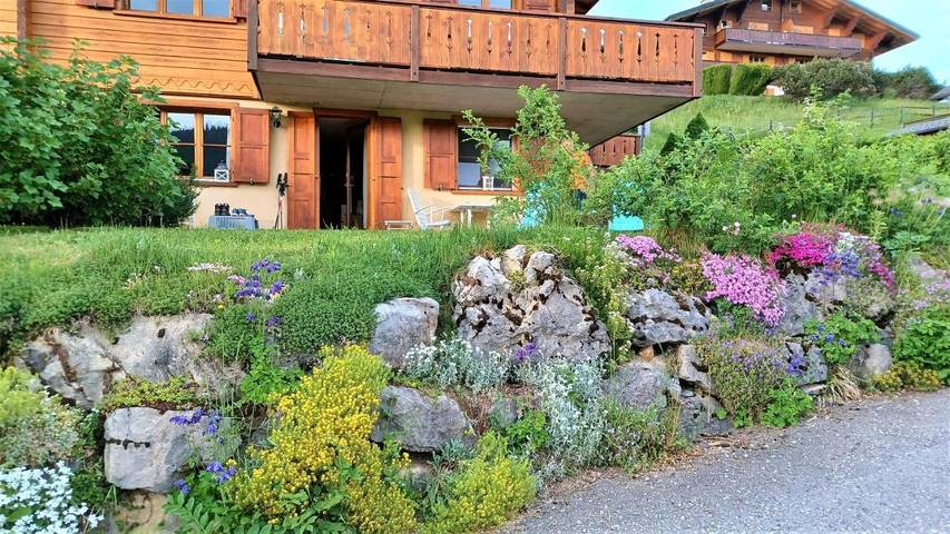 Ferienwohnung für 4 Personen, mit Balkon und Terrasse sowie Garten und Sauna in Les Diablerets