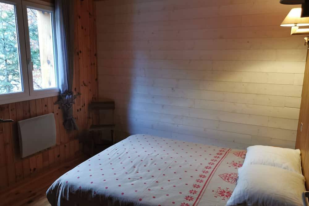 Magnifique chalet au fond d'une impasse avec superbe vue sur la montagne in Matemale, Parc naturel régional des Pyrénées catalanes