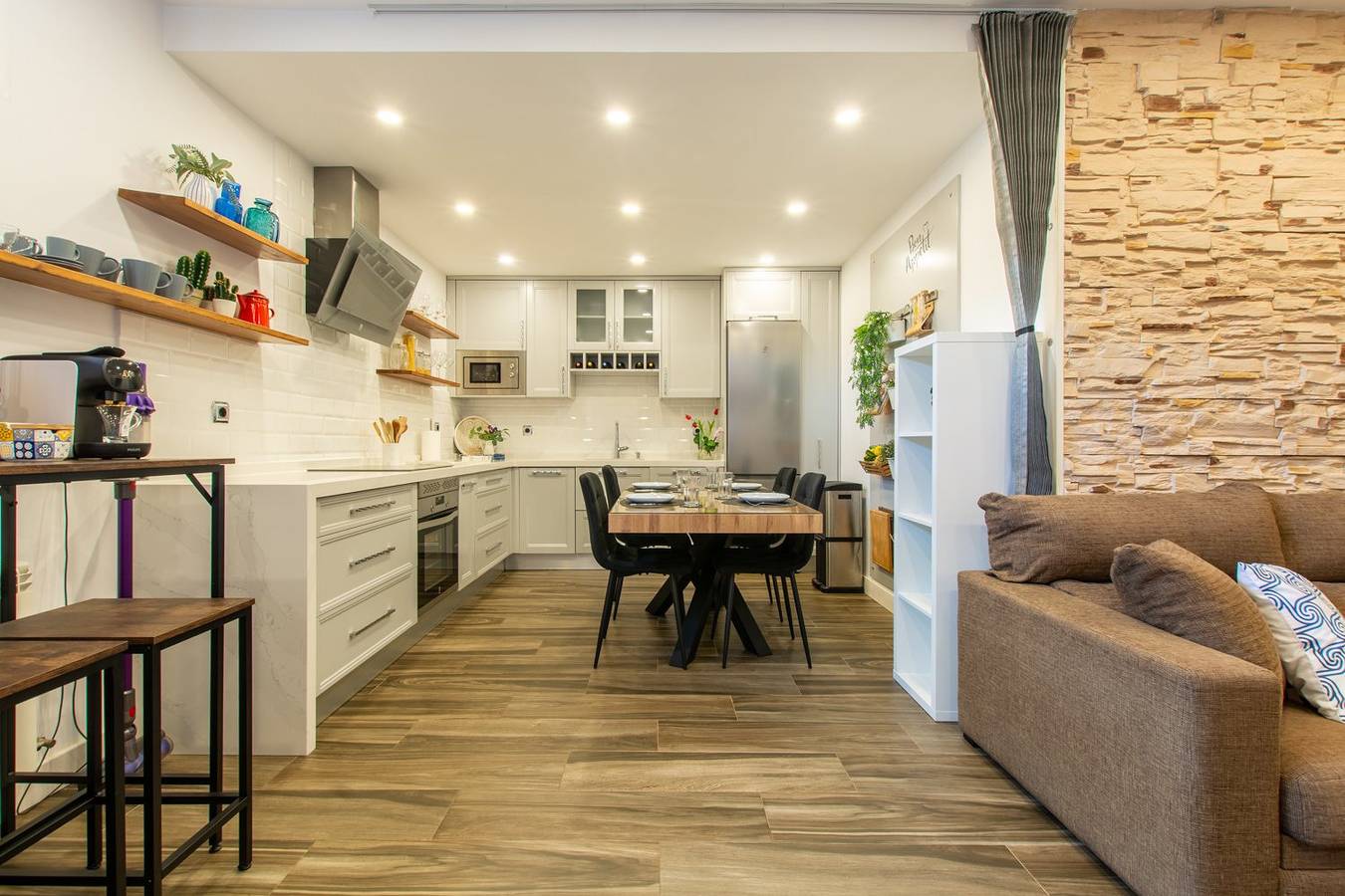 Entire studio, Charming Studio with Pool Retreat in Arroyomolinos (Madrid), Madrid Province