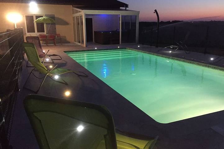 Location de vacances pour 8 personnes à Lavit