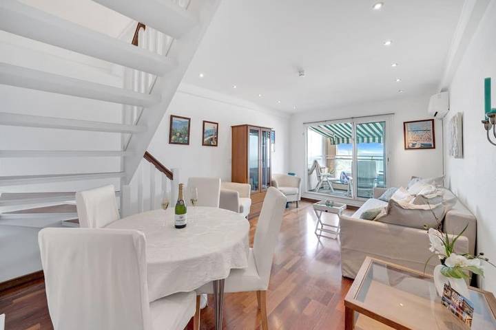 Gîte pour 5 personnes, avec terrasse dans Plage Carras Nice - 2