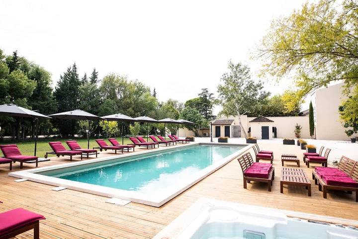 Location de vacances pour 8 personnes, avec Jardin et Sauna à Noves - 3