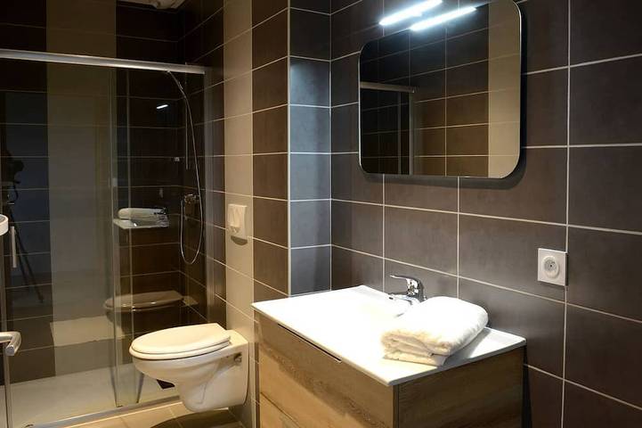 Gîte pour 5 personnes dans Lac du Barrage de Grandval - 4