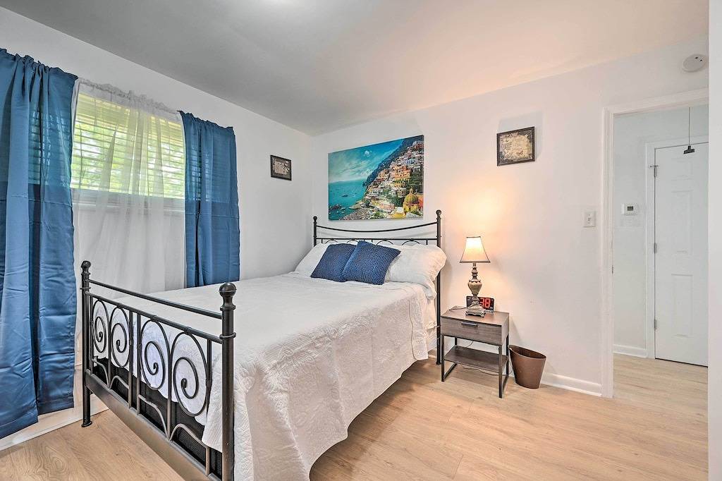 Greensboro Home < 4 Mi to Downtown! in Hillsdale Park, Greensboro